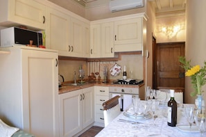 Apartment (1 Bedroom) | Interior detail
