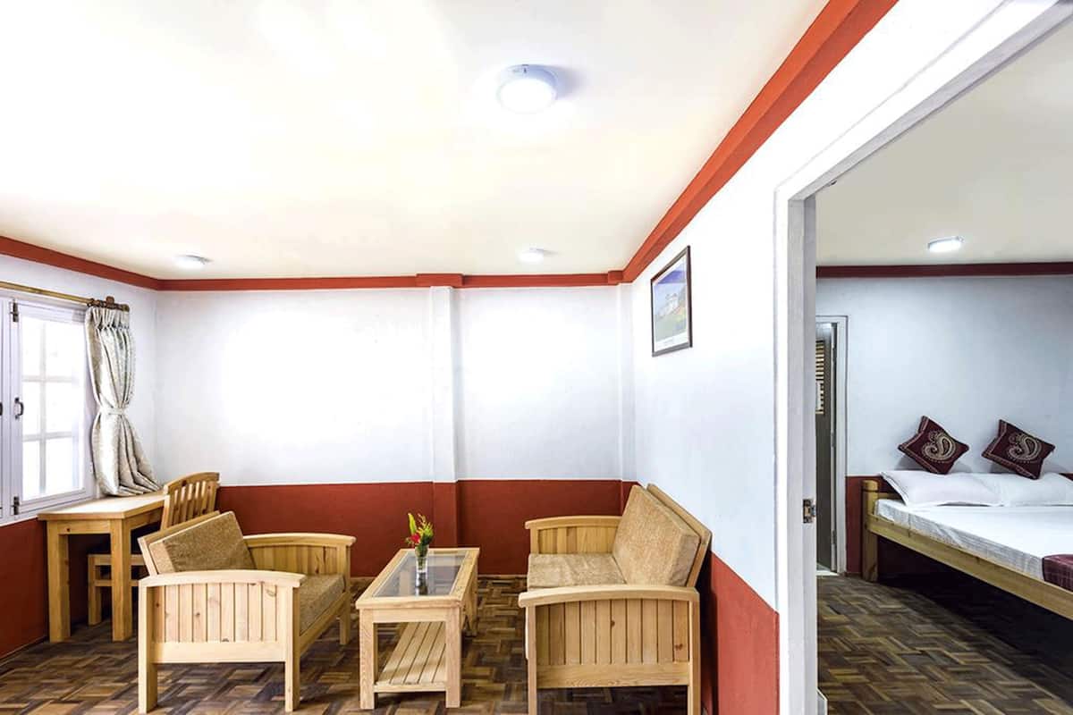 In-room safe, desk, soundproofing, WiFi (free)