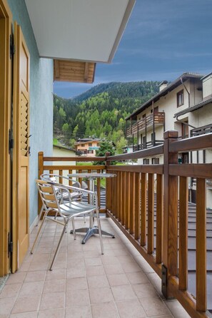Standard Quadruple Room, 1 Bedroom | Mountain view - Jägerhaus (Pellizzano)