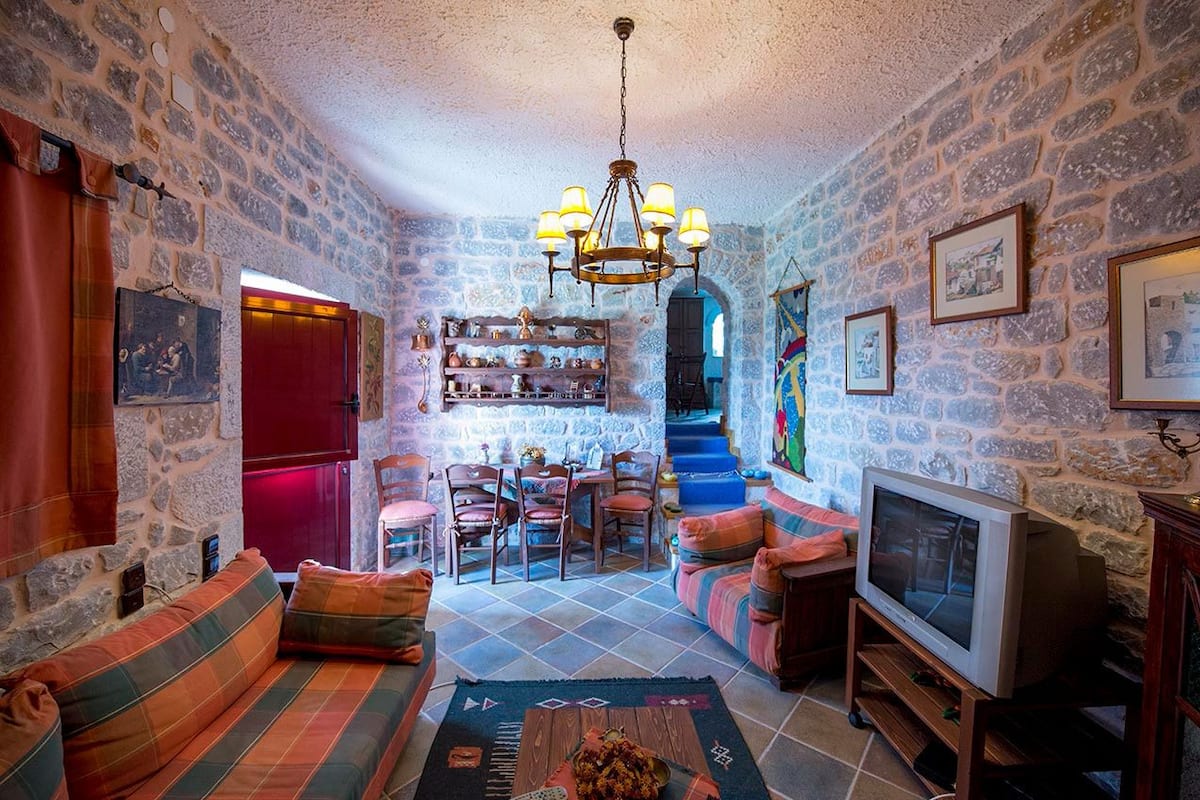 Studio, Sea View | 1 bedroom, soundproofing, iron/ironing board (on request), cribs (free)
