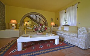 Apartment, 3 Schlafzimmer | Wohnbereich