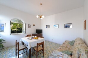 Apartment, 2 Bedrooms | Living room | TV - Casa Limoncello (Praiano)