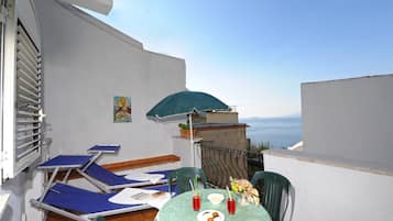 Apartment, 2 Bedrooms | Terrace/patio