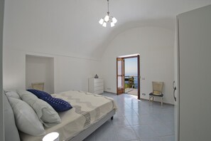 Villa, 2 Schlafzimmer | 2 Schlafzimmer, schallisolierte Zimmer, Bügeleisen/Bügelbrett
