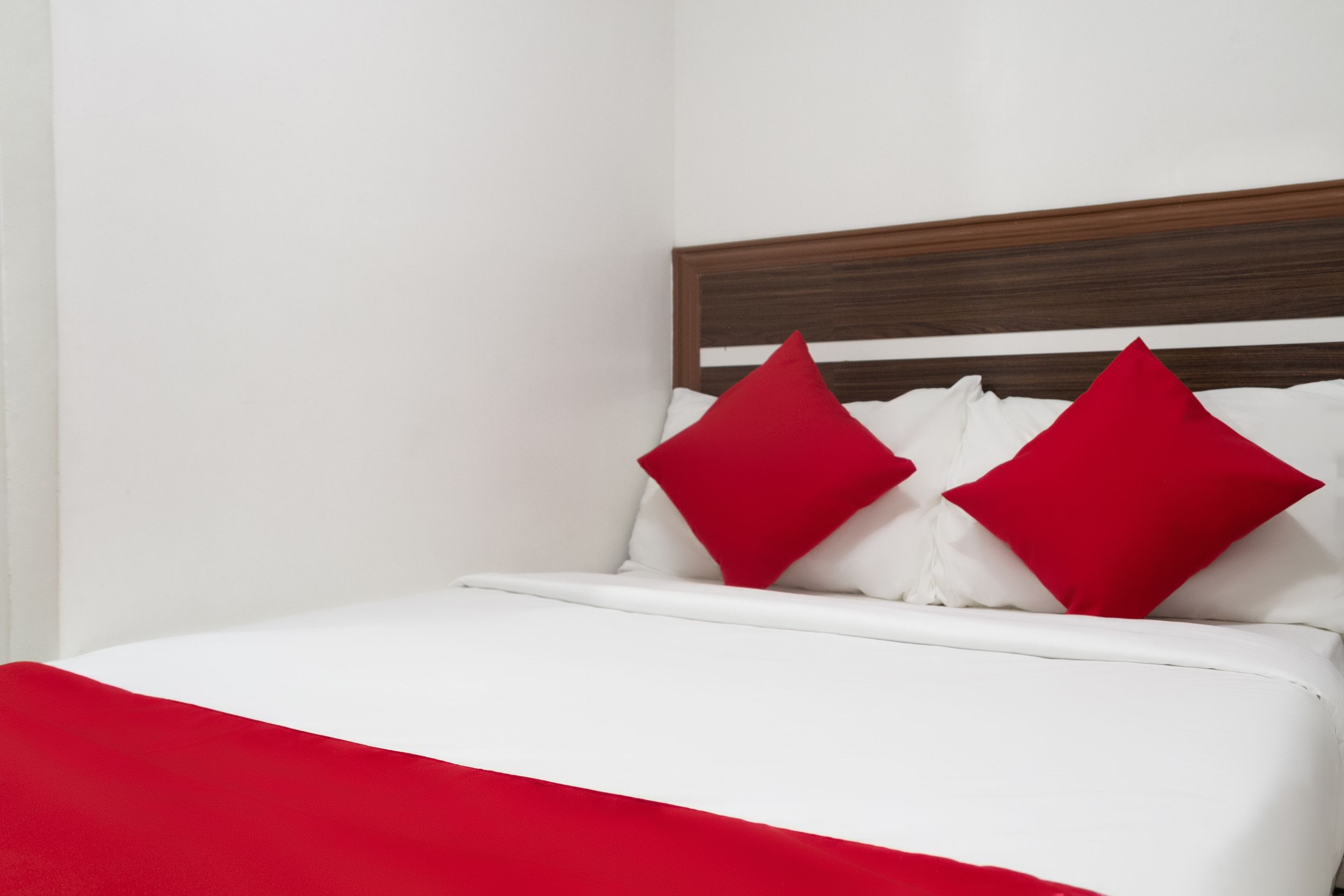 standard double room | free wifi, bed sheets