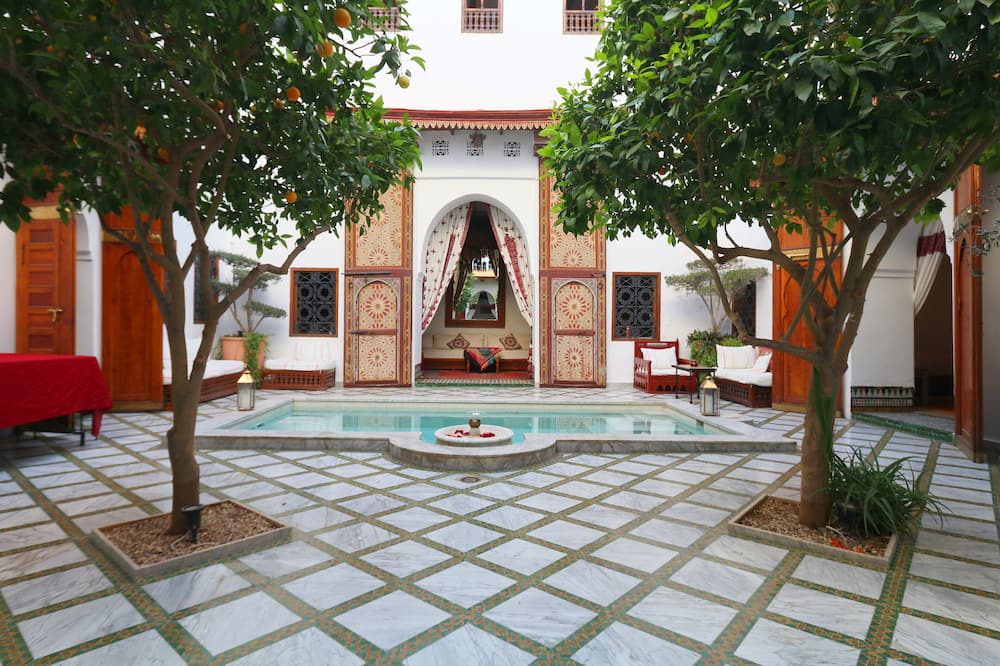 Riad Zineb