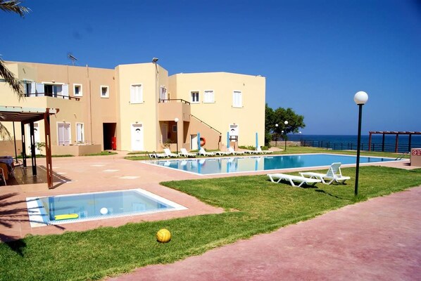 Terrace/patio - Nautica Hotel Apartments (Rethymno)