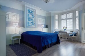 Deluxe Double Room, 1 King Bed, Ensuite | 1 bedroom, premium bedding, in-room safe, individually decorated