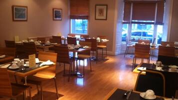 Breakfast, lunch and dinner served