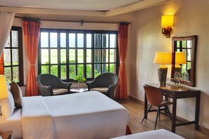 Vila, Beberapa Tempat Tidur, Bebas Asap Rokok | 3 kamar tidur, minibar, brankas, dan meja kerja