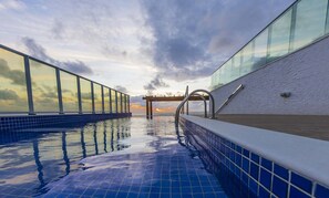 Outdoor pool, pool loungers