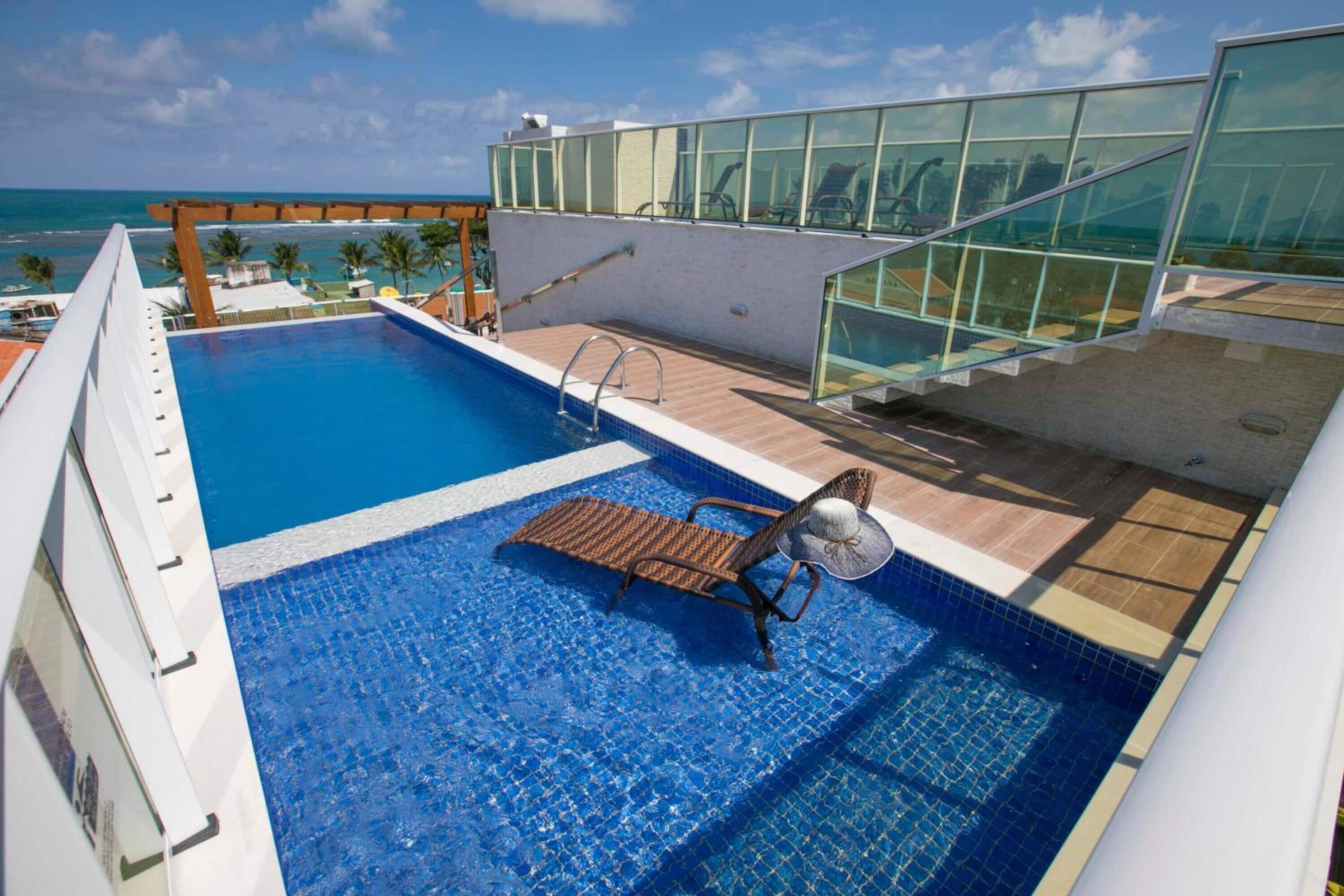 Outdoor pool, pool loungers