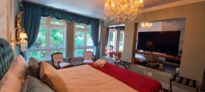 蜜月开间套房, 1 张大床, 壁炉 (Bordeaux) | 埃及棉床单、高档床上用品、迷你吧、特色装修