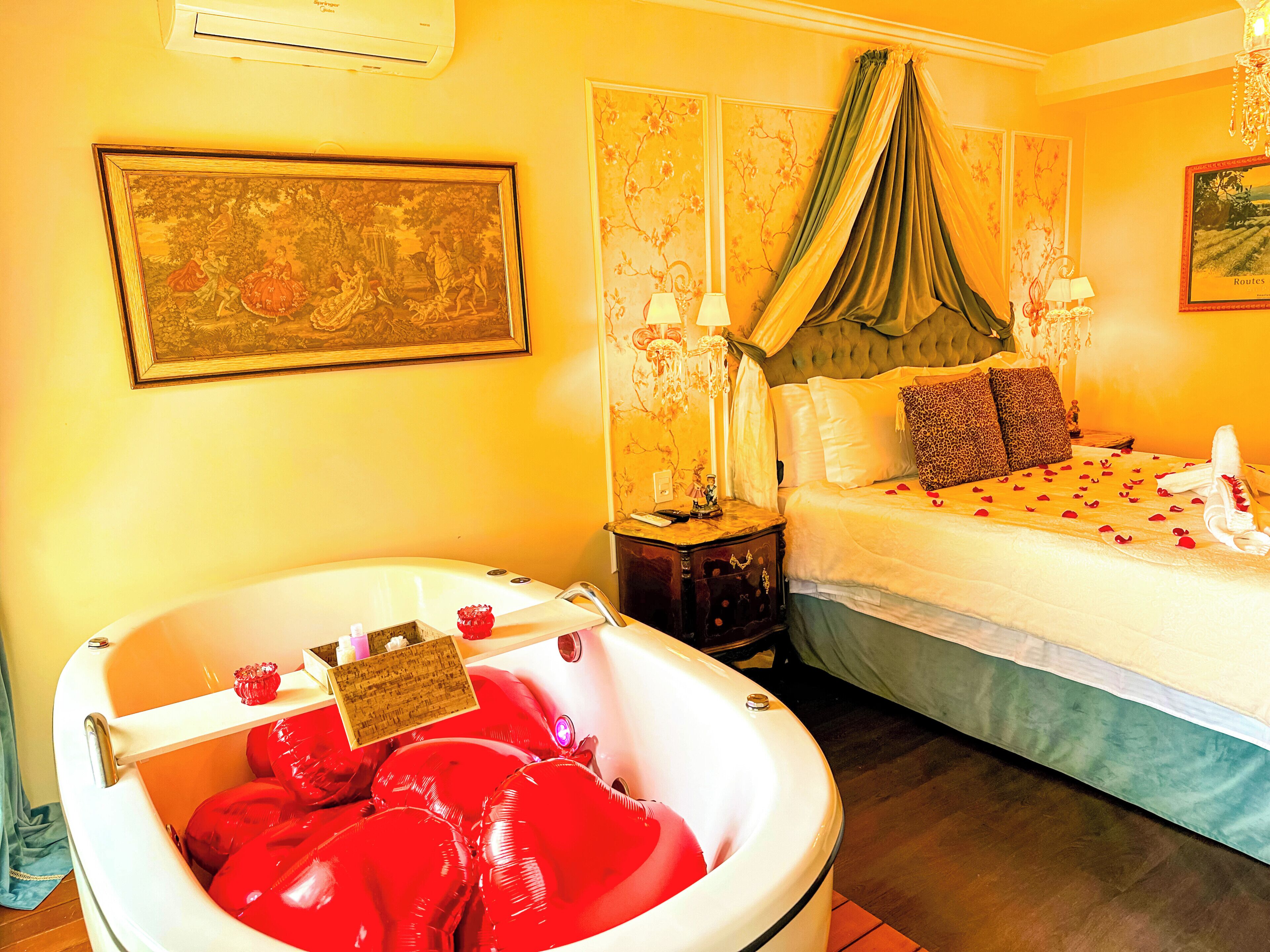 Doppia Deluxe, 1 letto queen, idromassaggio (Louvre) | Vasca idromassaggio privata