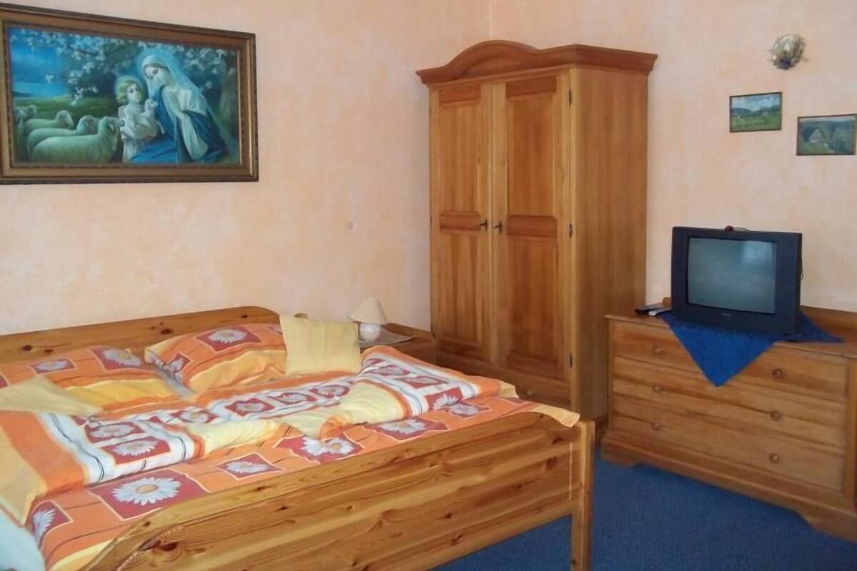 Phòng đôi hoặc 2 giường đơn (+2 extra beds) | Nôi (giường cho trẻ sơ sinh) miễn phí 