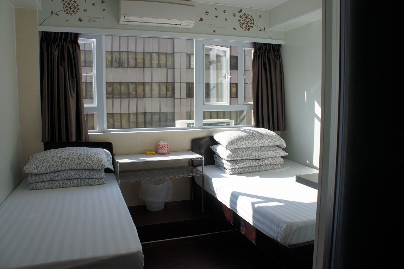 Twin Room | Blackout curtains, soundproofing, free WiFi