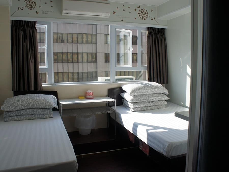 Twin Room | Blackout curtains, soundproofing, free WiFi