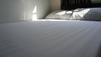 Blackout drapes, soundproofing, free WiFi