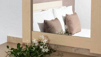 Standard Studio (Triple) | Desk, iron/ironing board, free cribs/infant beds, bed sheets