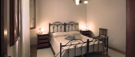 Family Apartment, 1 Bedroom | 1 bedroom, premium bedding, free WiFi, bed sheets