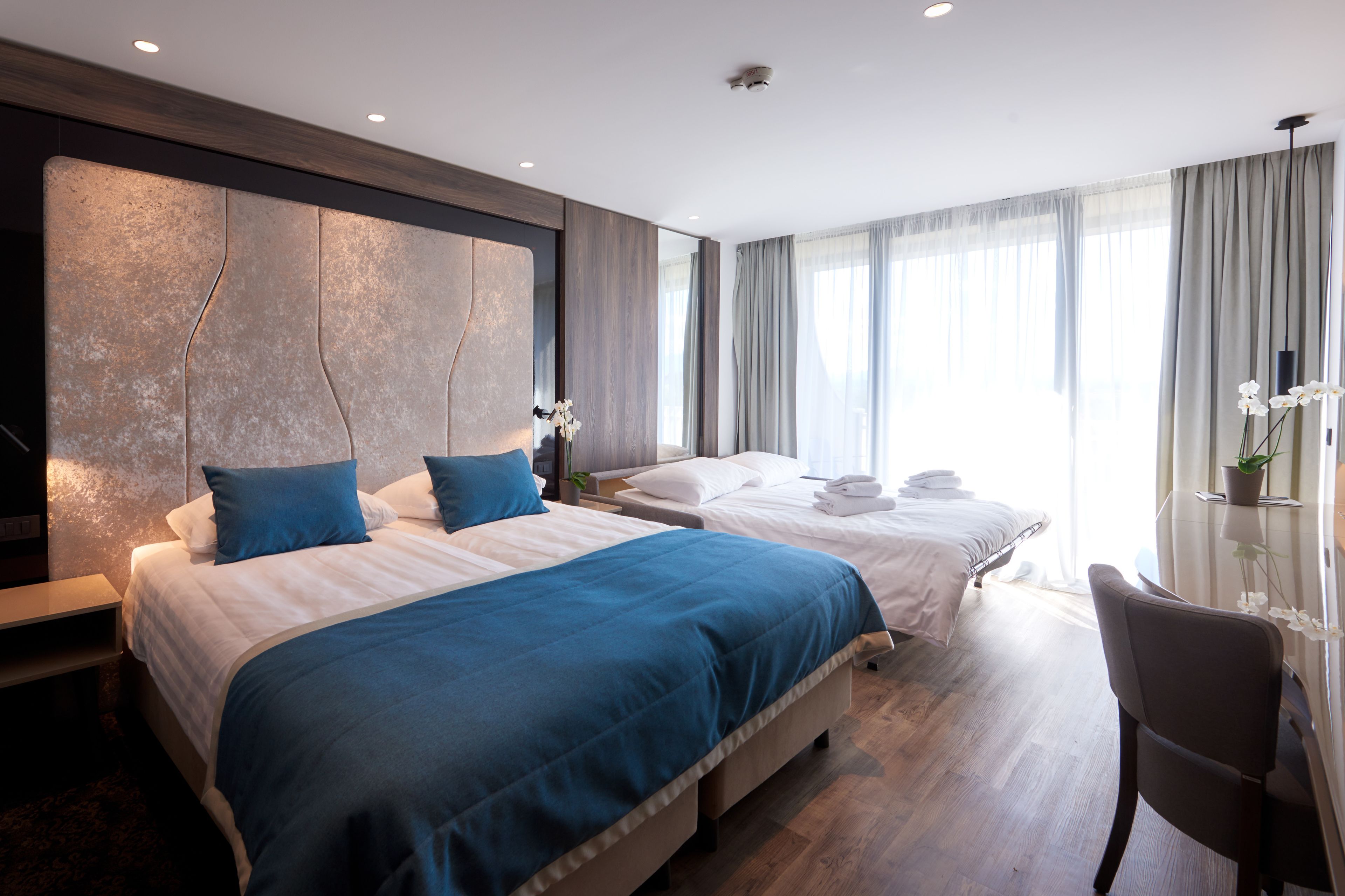 superior quadruple room, balcony, park view | premium bedding, minibar, in-room safe, desk