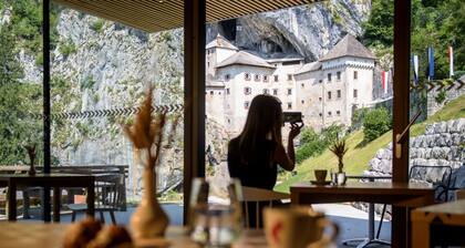 Postojna Cave Hotel Jama