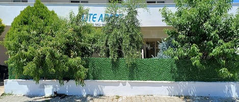 Fachada da propriedade