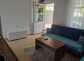 Standard Apart Daire | Ses yalıtımı, ücretsiz kablosuz İnternet, çarşaf takımı