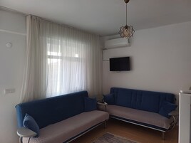 Standard Apart Daire | Ses yalıtımı, ücretsiz kablosuz İnternet, çarşaf takımı 