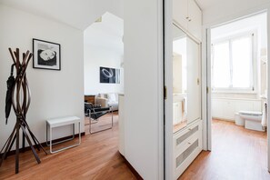 40-inch flat-screen TV with satellite channels, TV