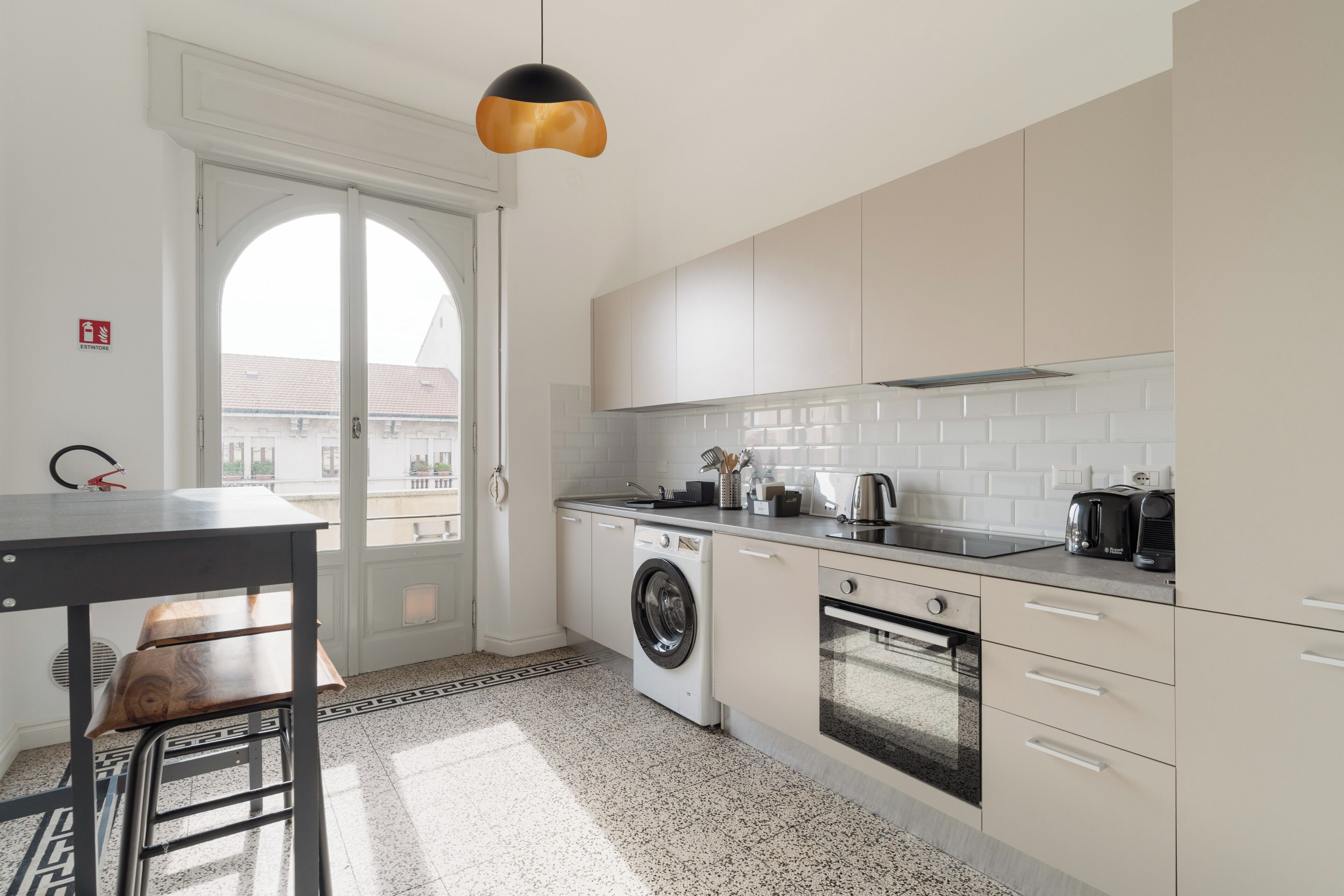 Appartamento con 1 camera da Letto, Piazza Maria Adelaide 5 | Eigene Küche | Kühlschrank, Mikrowelle, Herdplatte, Espressomaschine