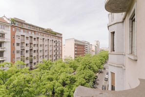 Appartamento con 3 camere da Letto, Piazza Maria Adelaide 5 | Terrace/patio - Brera Apartments in Porta Venezia (Milan)