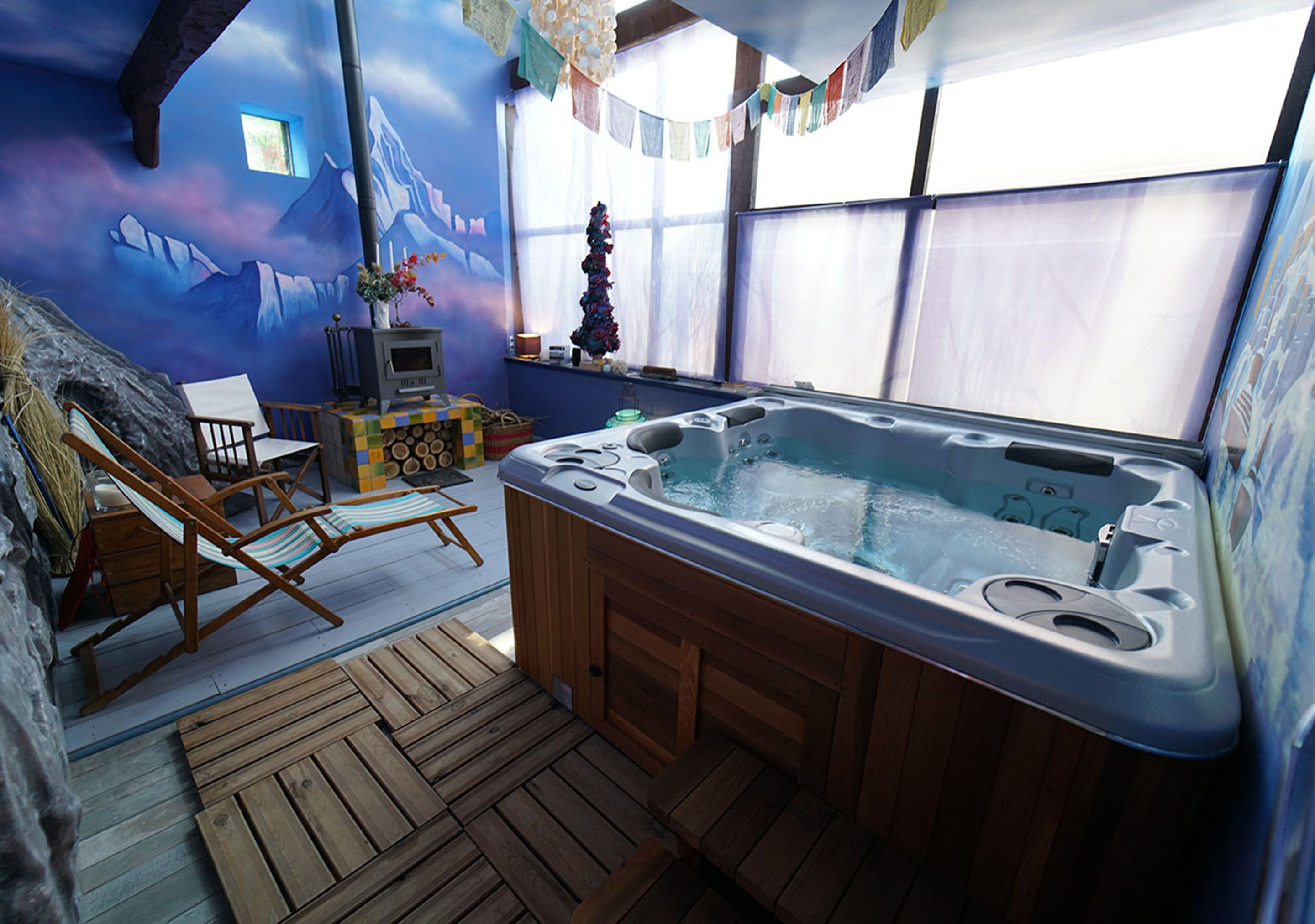 อ่างสปาในร่ม