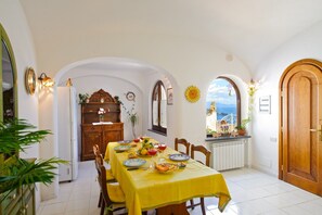 Apartment, 3 Bedrooms | In-room dining - Melodia (Praiano)
