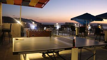 Se sirven desayunos, almuerzos y cenas; cocina local