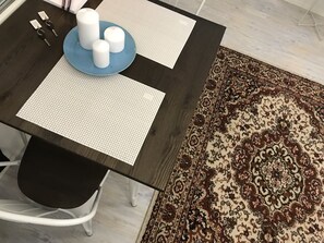 Standard Apartment | In-room dining