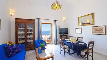 Appartamento, 2 camere da letto | Soggiorno | TV a schermo piatto