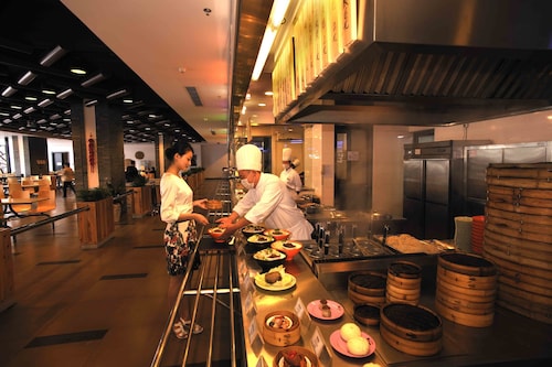 XIANGMING HOLIDAY HOTEL