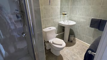 Classic Double Room, 1 Double Bed, Ensuite (Number 1) | Bathroom