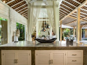 Private kitchen - Mannao Estate by Villa Finder (Kerobokan)