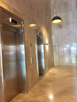 Interior - Departamentos El Golf Las Condes (Santiago)