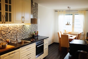 Apartment, 2 Bedrooms, Kitchen | Private kitchen