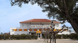 Exterior - Première Classe Perpignan Nord - Aéroport (Rivesaltes)