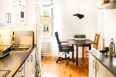 Comfortable Studio Apartment - Midsommarkransen