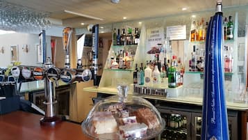 Bar (in der Unterkunft)