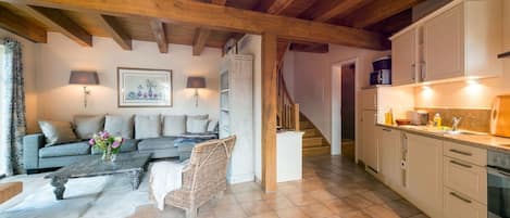 Huoneisto, 2 makuuhuonetta, sauna | Oleskelualue | Taulutelevisio