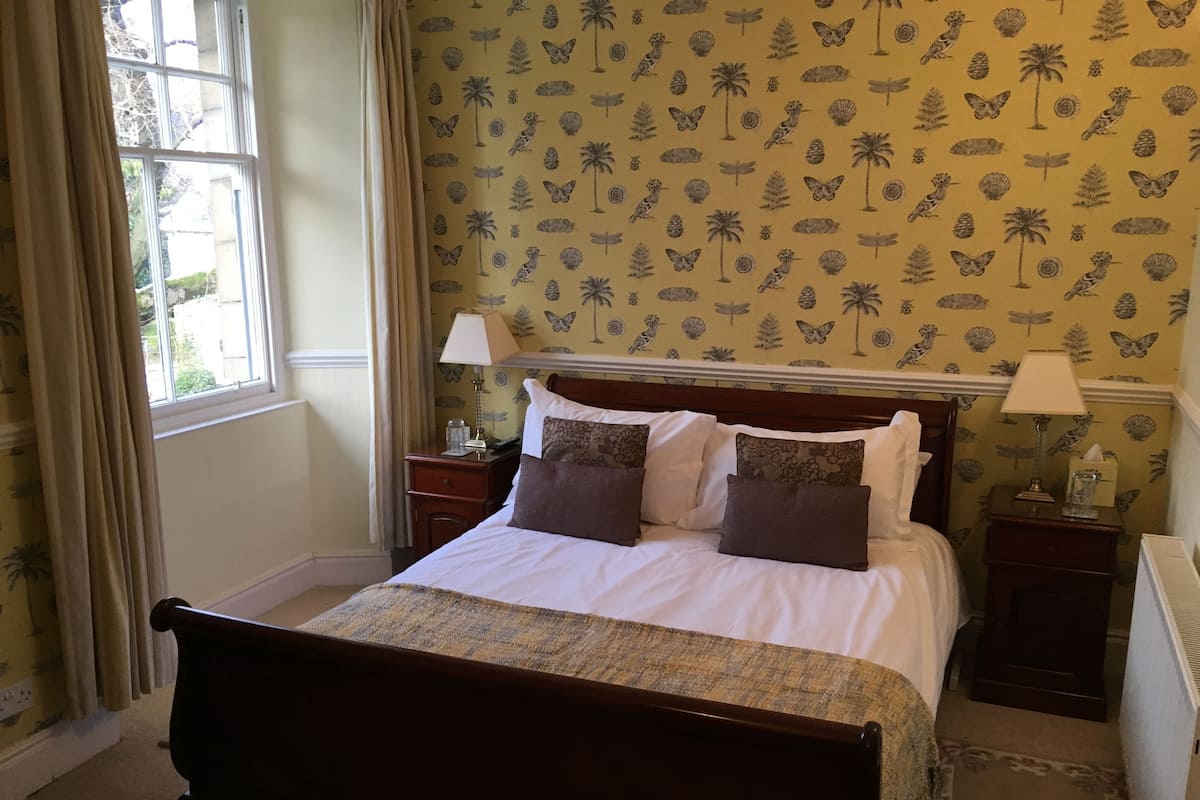 Deluxe Double Room, 1 Queen Bed, Garden View