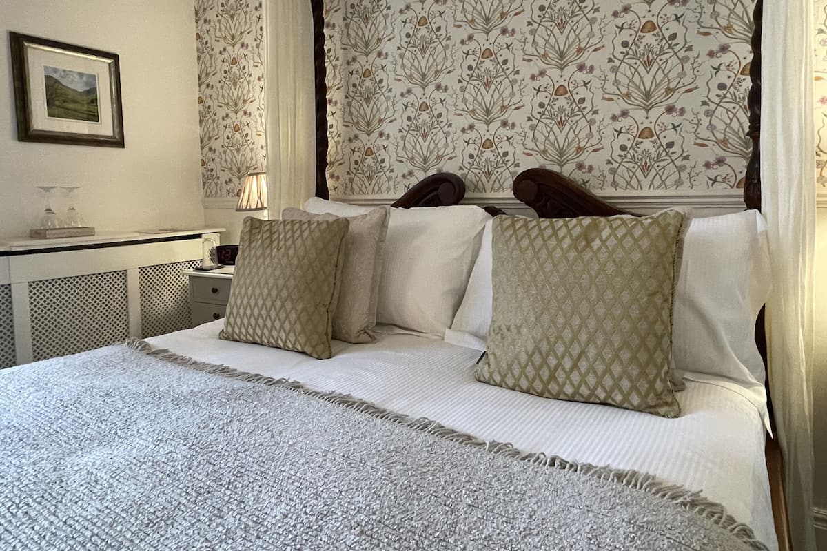 Superior Double Room, 1 Queen Bed, Garden View