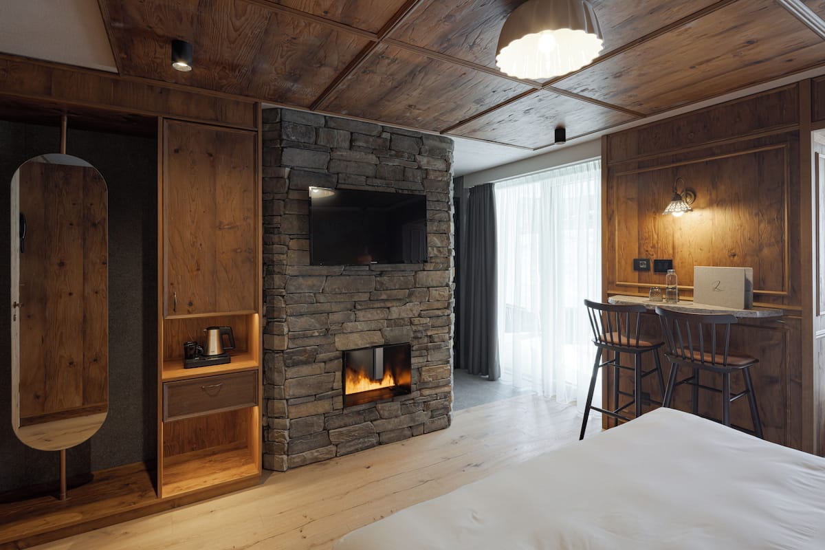 Suite Te Stua | Minibar, pengeskab på værelset, skrivebord, mørklægningsgardiner
