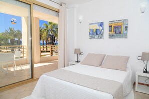 Tabla de planchar con plancha, cunas y camas plegables/adicionales